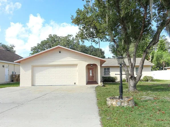 35549 Calla Ct, Leesburg, FL 34788