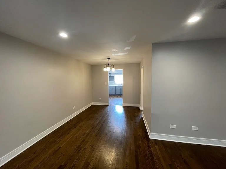 3445 W Bryn Mawr Ave #G — Photo 4