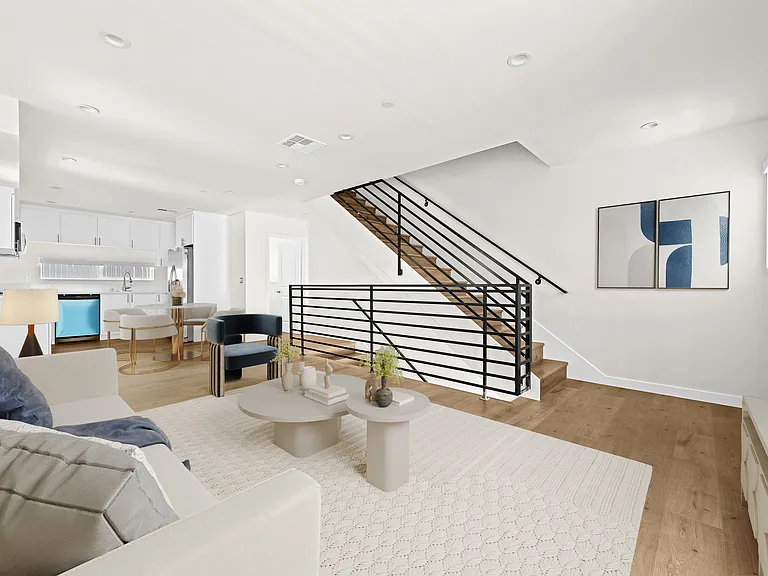 5218 Auckland Ave — Photo 7