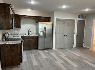 502 E Centennial St #L, Webb City, MO 64870