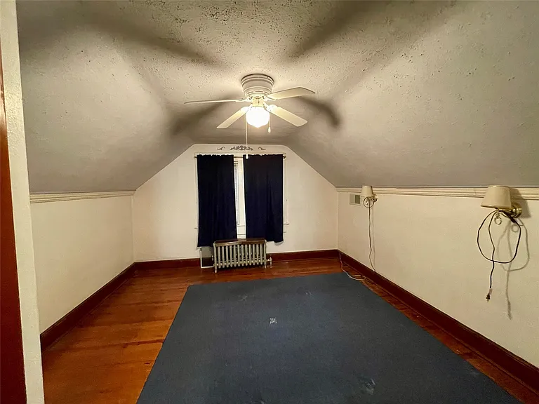 112 N Roosevelt Ave — Photo 9