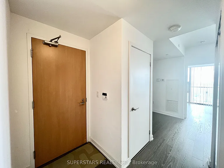 11 Wellesley St W #5806 — Photo 6