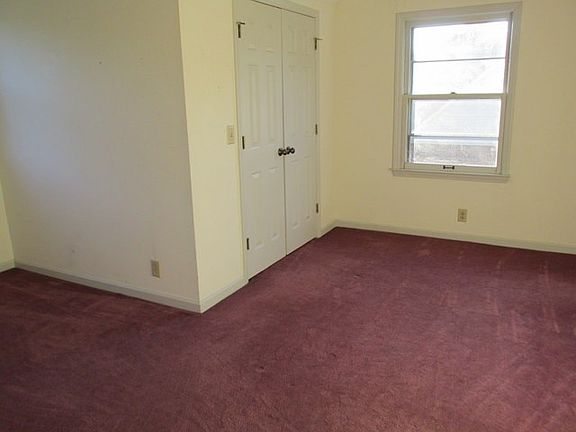 5th image of 406 Irongate Blvd