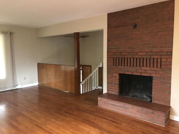 3rd image of 234 Spartan Ave