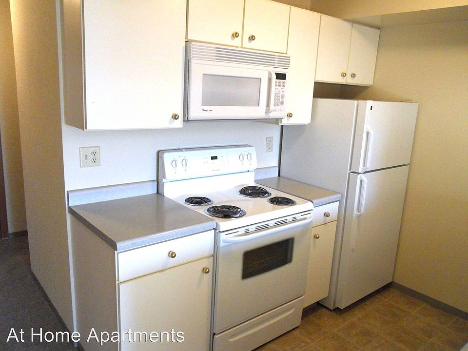 1st image of 1140 Town Centre Dr APT 07