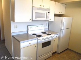 1140 Town Centre Dr APT 07, Eagan, MN 55123
