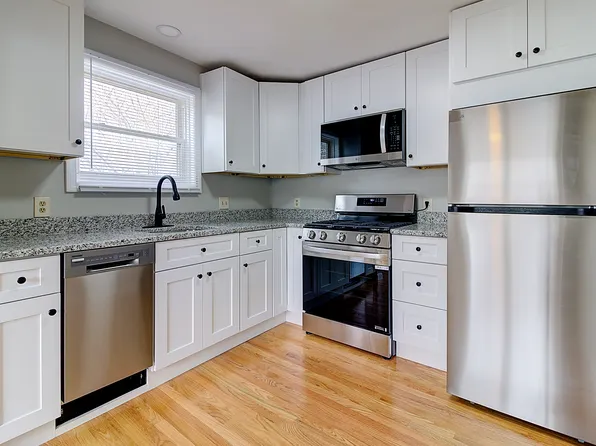 67 2nd St, East Providence, RI 02914