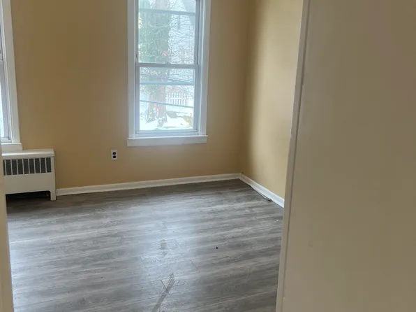 139 Ridgewood Ave, Yonkers, NY 10704