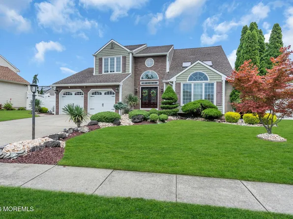 14 Melissa Lane, Howell, NJ 07731