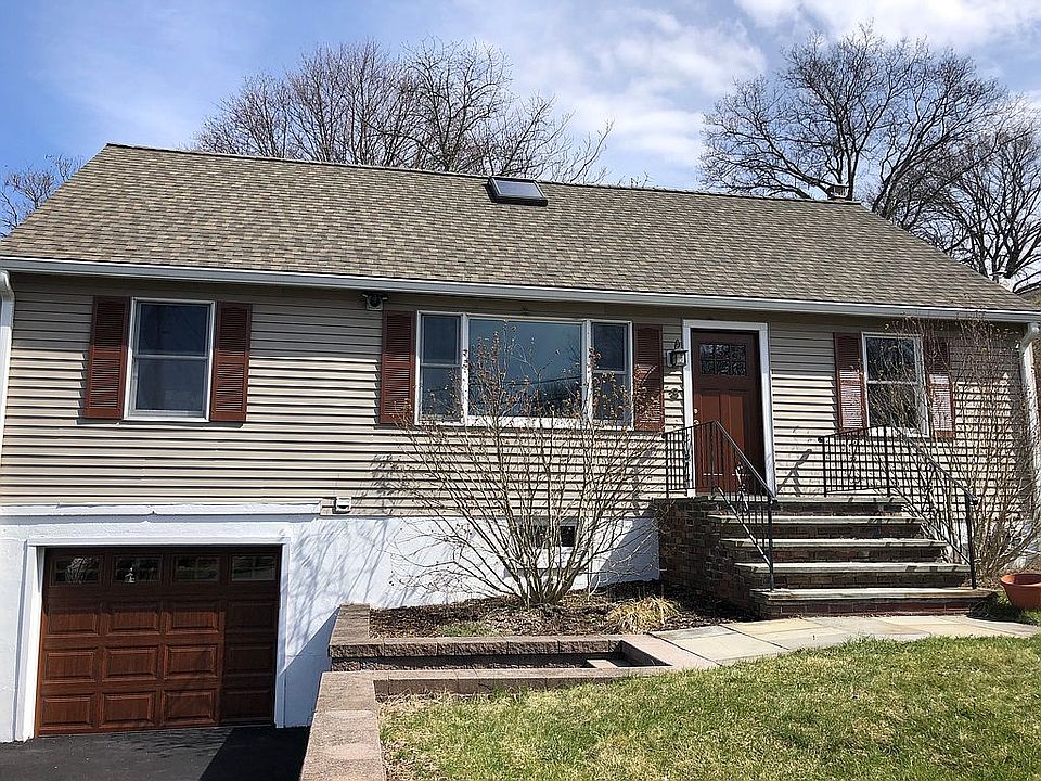 1st image of 3 Hall Ave