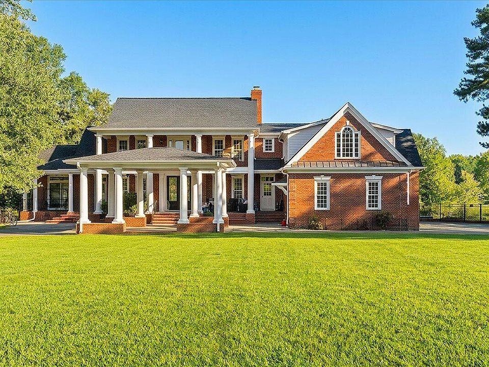 1st image of 157 Wiggins Rd