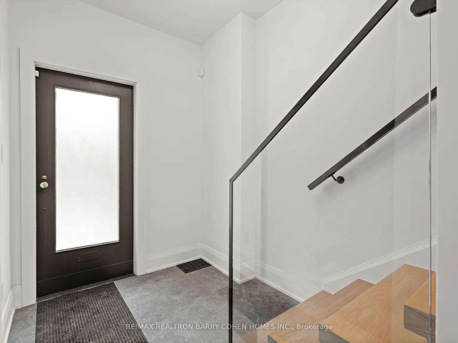 4 bed, $9,750 — Photo 4