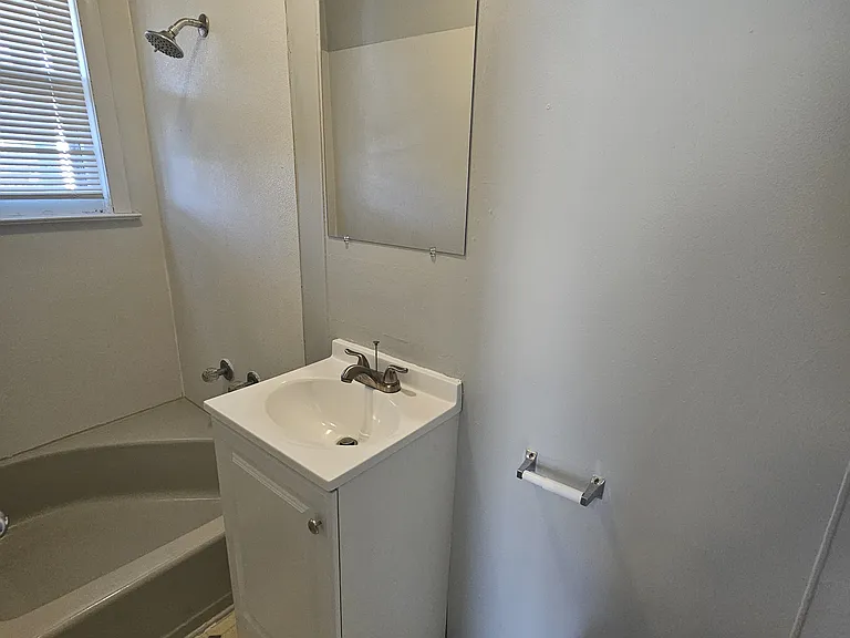 20 Horace St #3S — Photo 7