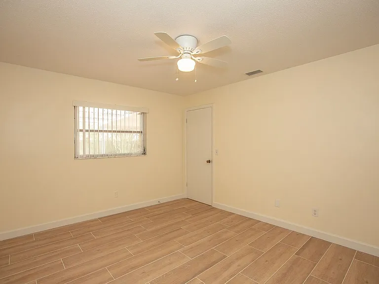 2242 King Johns Ct — Photo 10
