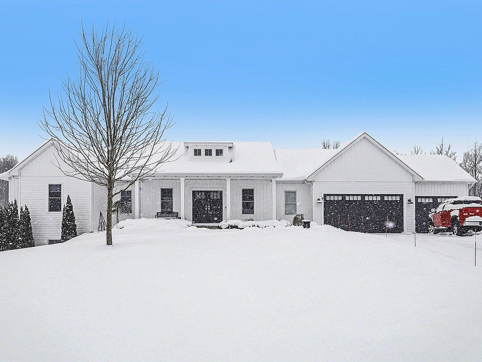 1st image of 5956 Hidden Oak Ave