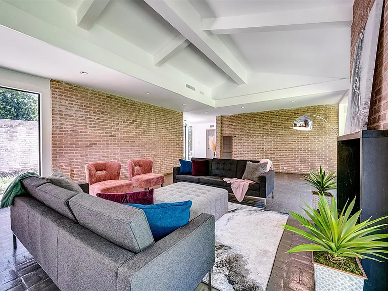 15 Saddlebrook Ln — Photo 10