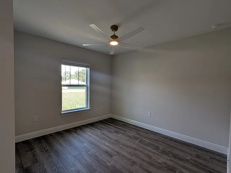 7217 Hemlock Loop — Photo 2