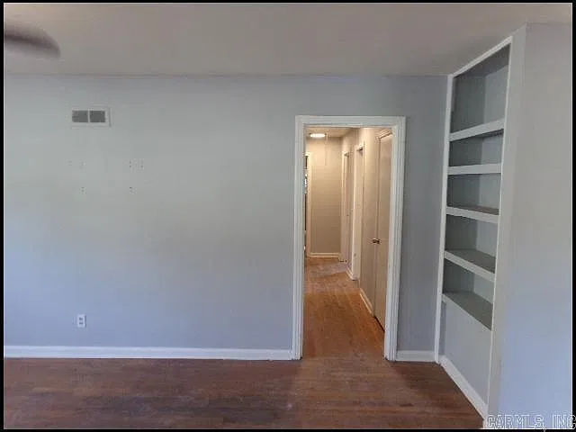 4 bed, 2.0 bath, 1593 sqft, $1,200 — Photo 3