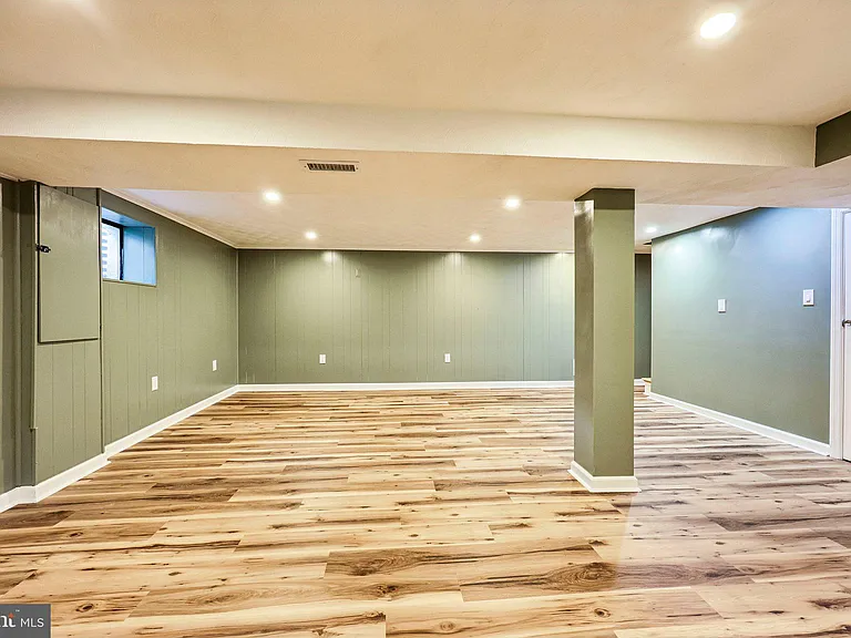 7200 Vellex Ln — Photo 40
