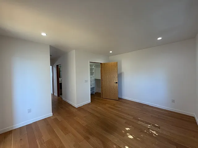 1833 Benecia Ave #1833 — Photo 11