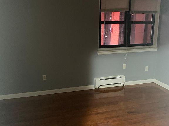 2nd image of 147 36th St #29E
