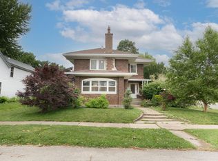 803 Clay St, Cedar Falls, IA 50613