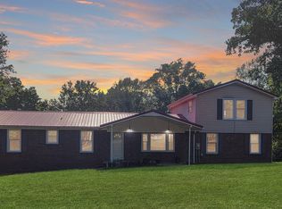 1008 Allen Rd, Ashland City, TN 37015