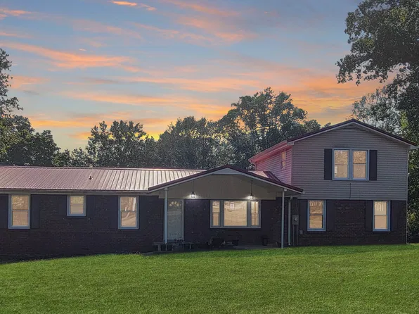 1008 Allen Rd, Ashland City, TN 37015