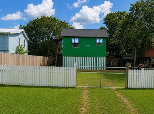 12131 Sandpiper Rd, Angleton, TX 77515