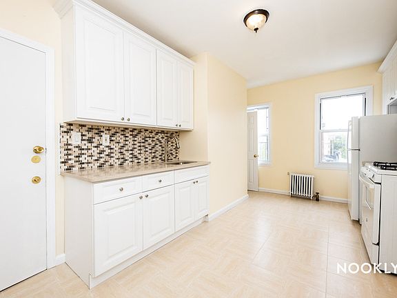 4th image of 181 Wyckoff Ave #3B