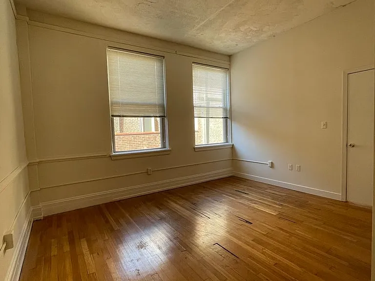 415 E. Grace Street — Photo 40