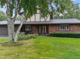 4350 Damascus Trl, Cottage Grove, WI 53527