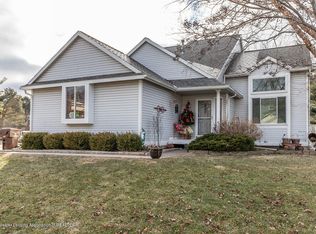 200 Winding River Dr, Williamston, MI 48895