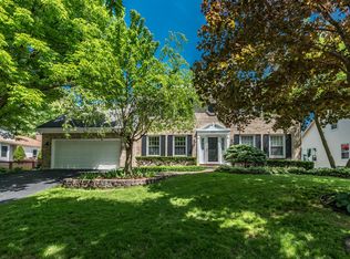 777 Alexandria Dr, Naperville, IL 60565