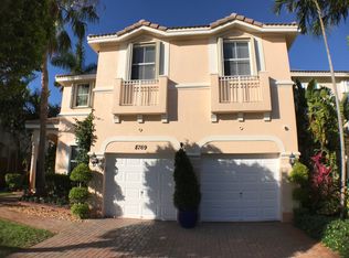 8769 SW 3rd St, Miami, FL 33174