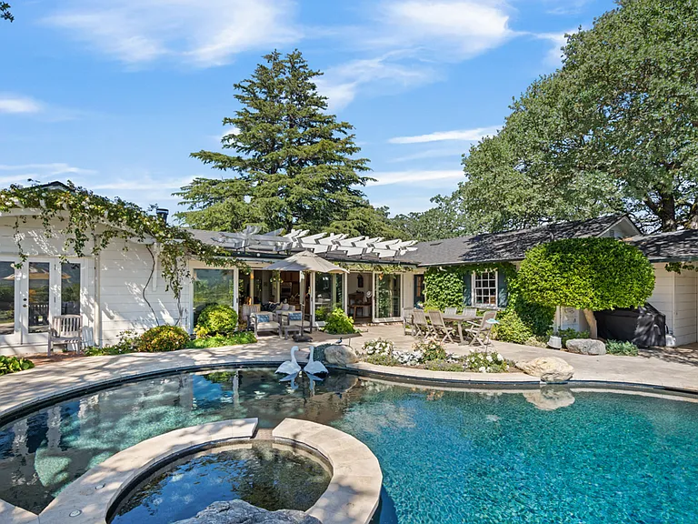 Westridge Dr — Photo 5