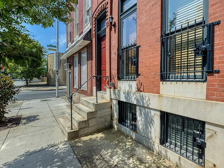 426 Mosher St — Photo 4