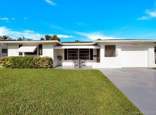945 NW 69th Ave, Margate, FL 33063