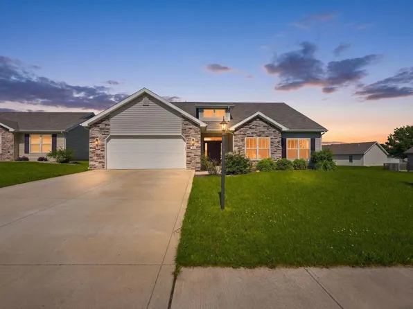 203 Orchard Place Pkwy, Kendallville, IN 46755