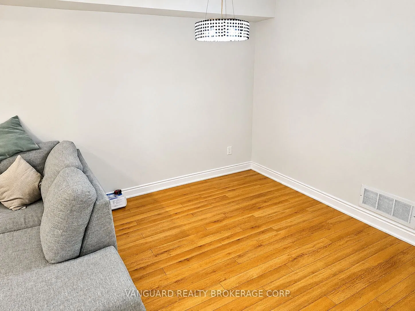 3 bed, $3,500 — Photo 4