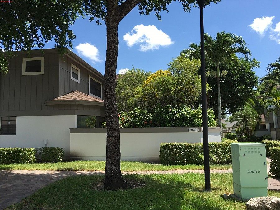 1st image of 9852 NW 52nd Ter
