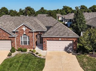 156 Tori Pines Dr, Saint Louis, MO 63129