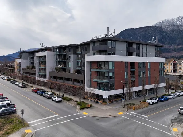 37881 Cleveland Ave #611, Squamish, BC V8B 0S8