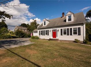 1248 Hope St, Bristol, RI 02809