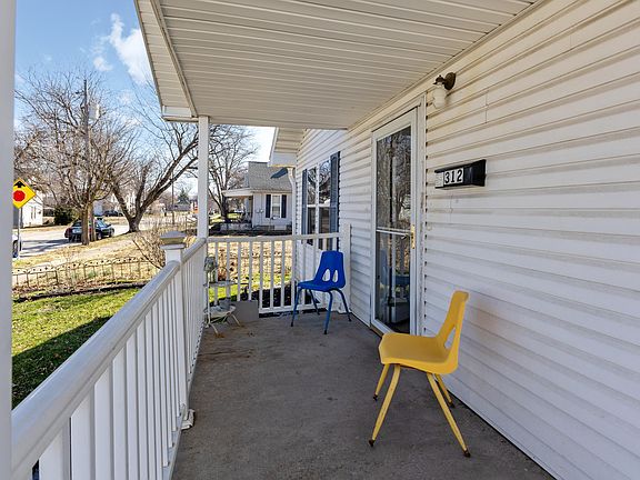 3rd image of 312 Locust St