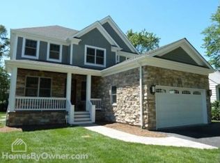 950 Woodward Ave, Deerfield, IL 60015