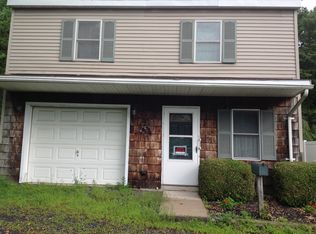 8 Colliery Rd, Morea, PA 17948