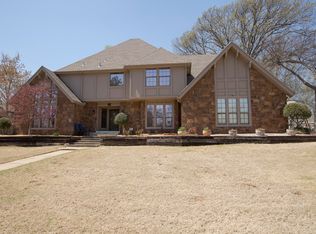 605 E Winston Cres S, Broken Arrow, OK 74011