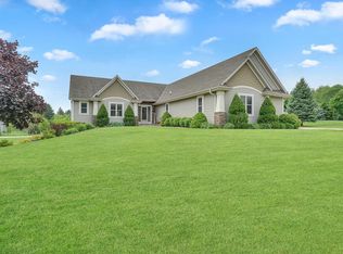 N113W21909 N Manor Ct, Germantown, WI 53022