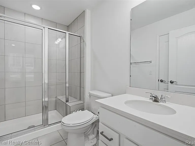 43034 Atwood Ave — Photo 23